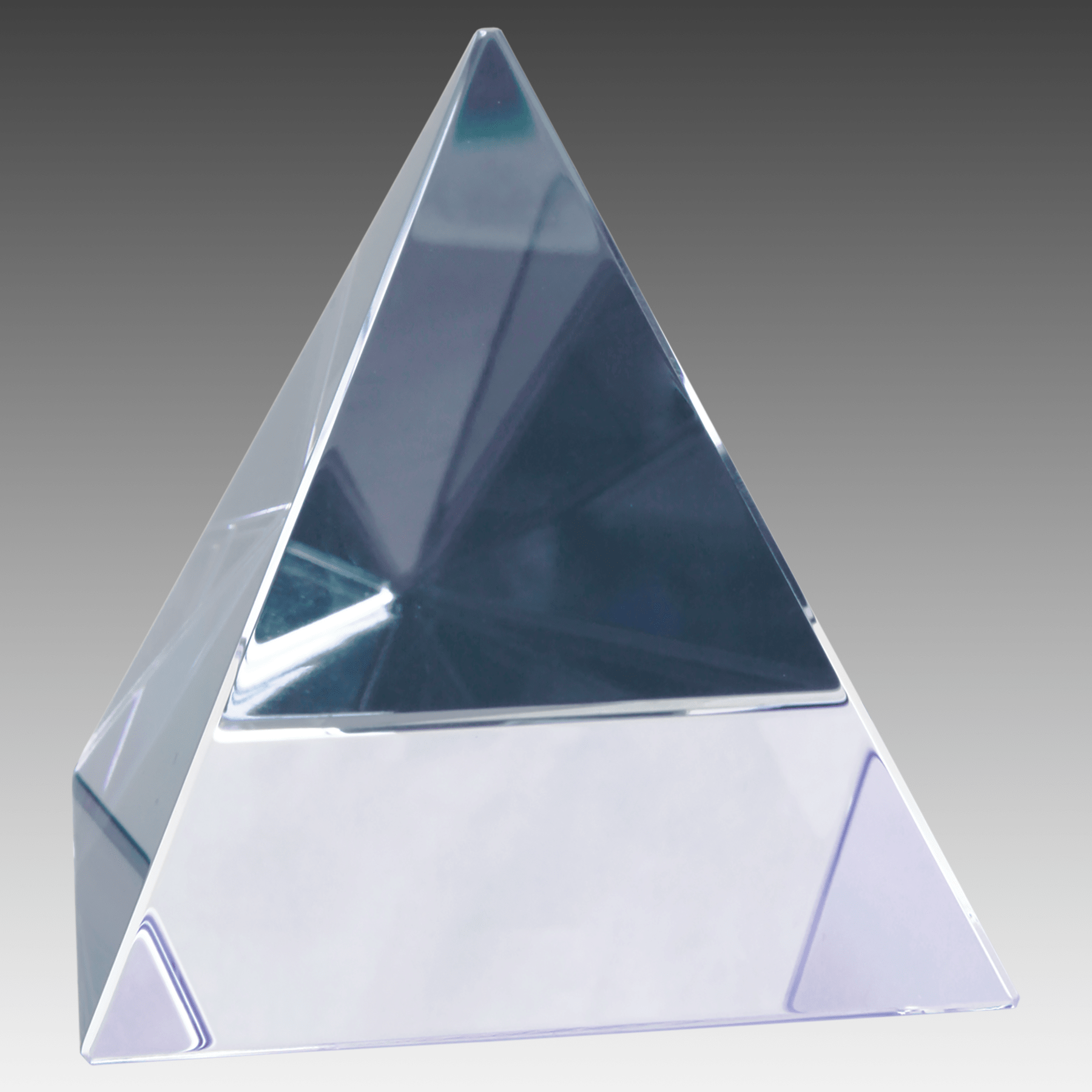 3.1" x 3.1" x 3.1" Crystal Pyramid