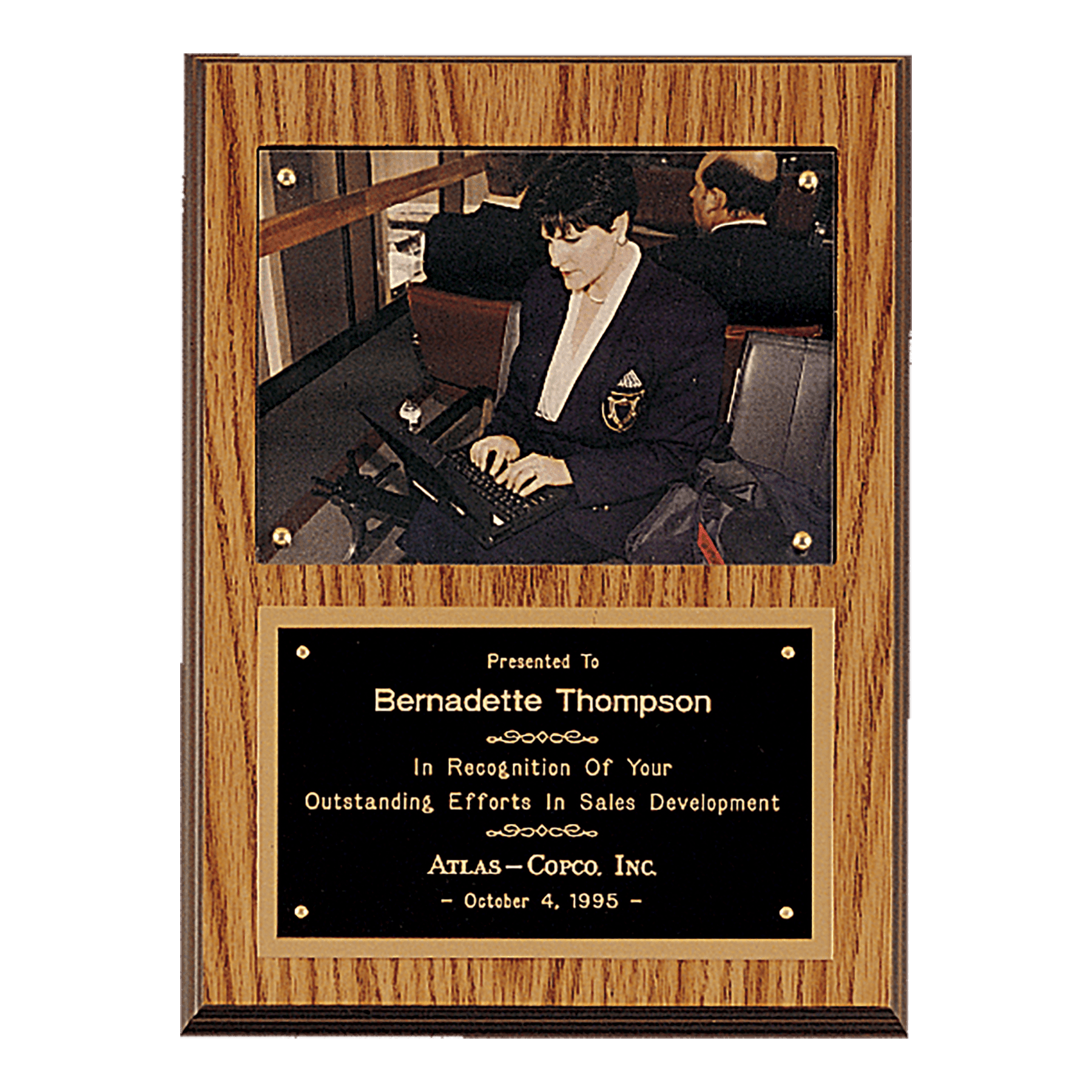 American Oak Finish Photo Plaque - Photo Size 5" x 7"