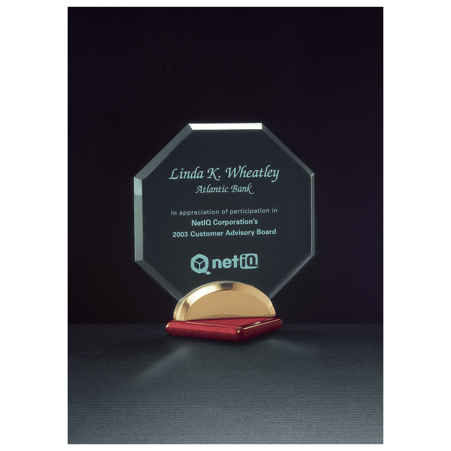 6.5" Jade Acrylic w/Rosewood Piano Finish Base, Gold Accent