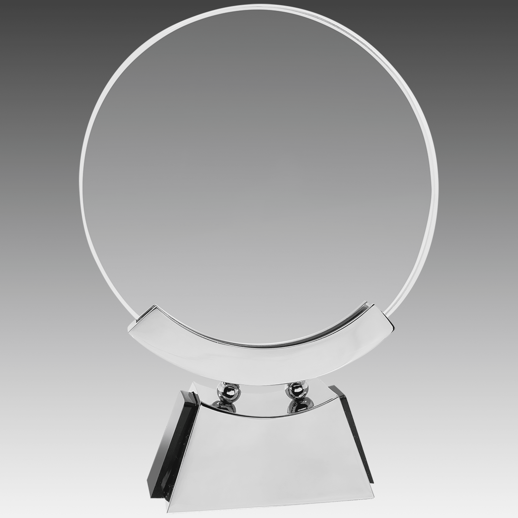 7.75" Round Voyager Glass with Silver/Black Base