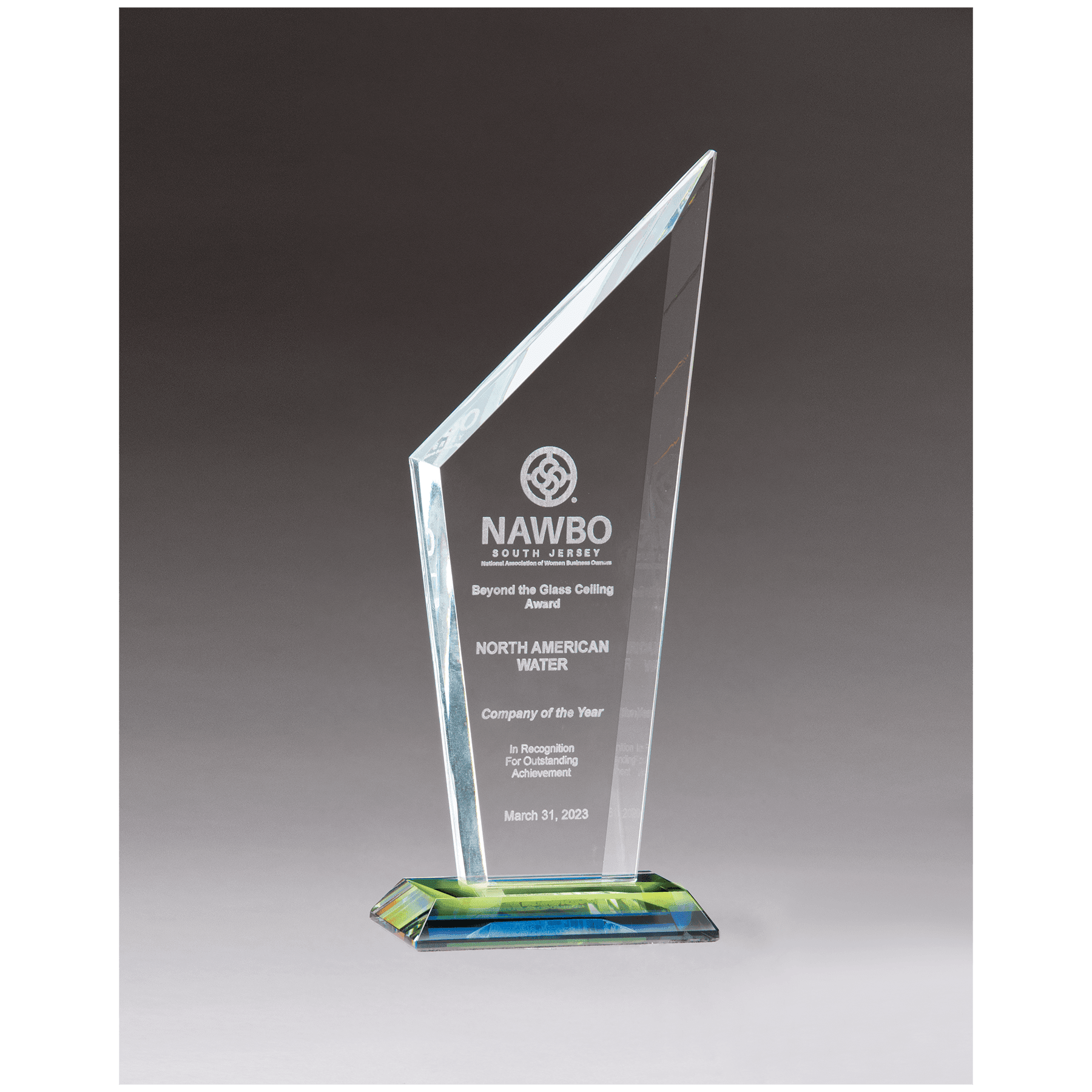 3.6" x 9.6" x.4" Thick Clear Glass with Prism Effect Base
