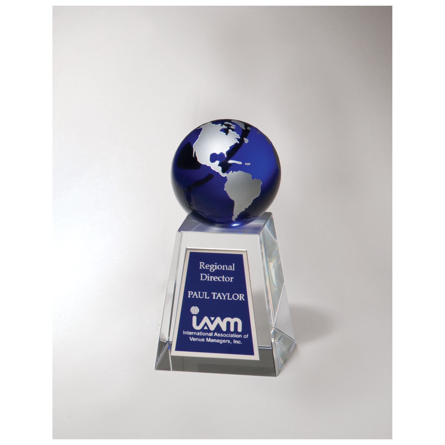 2.6" x 5.25" Crystal Award with Blue Globe (Crystal Only)