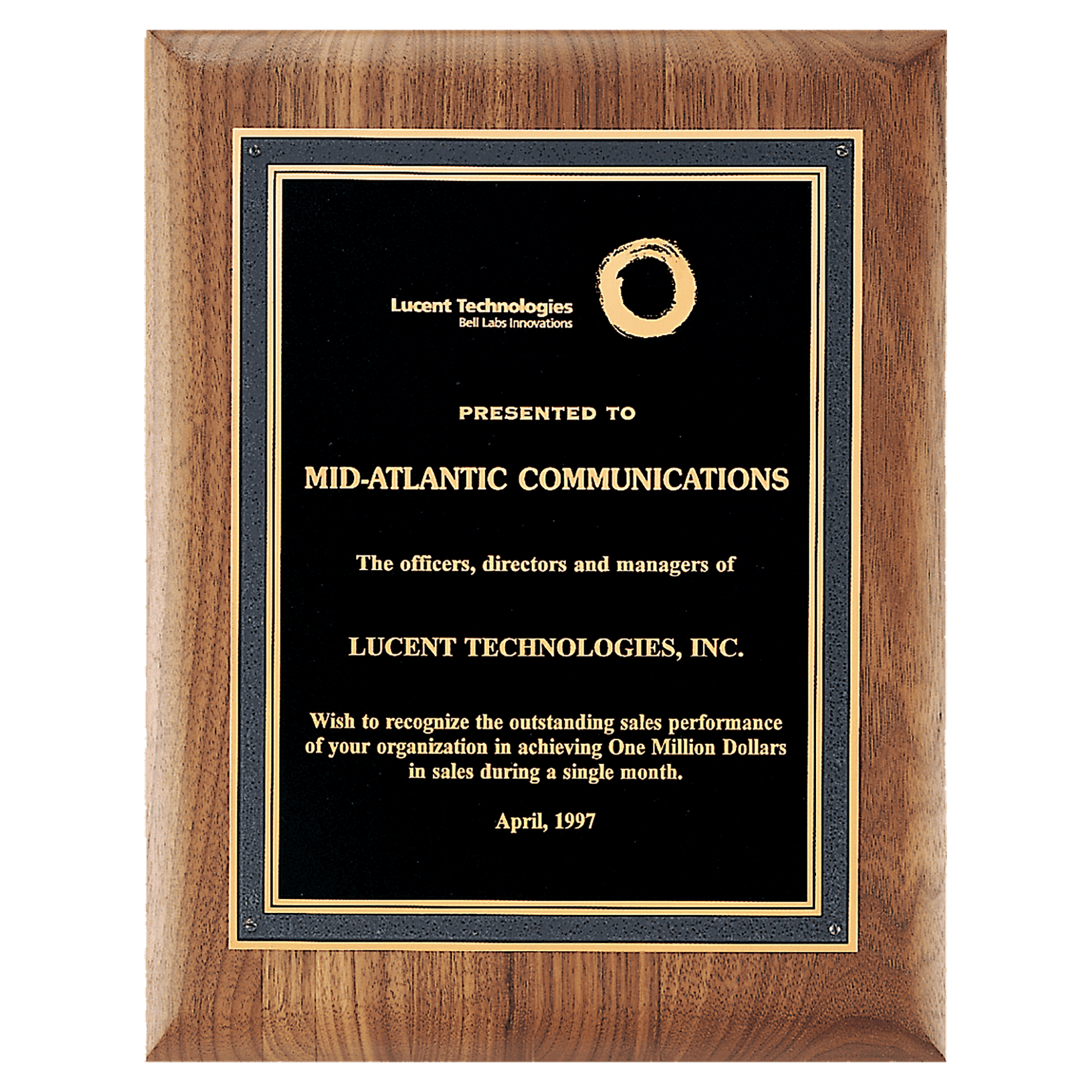 American Walnut Plaque with Textured Plate - PWW58